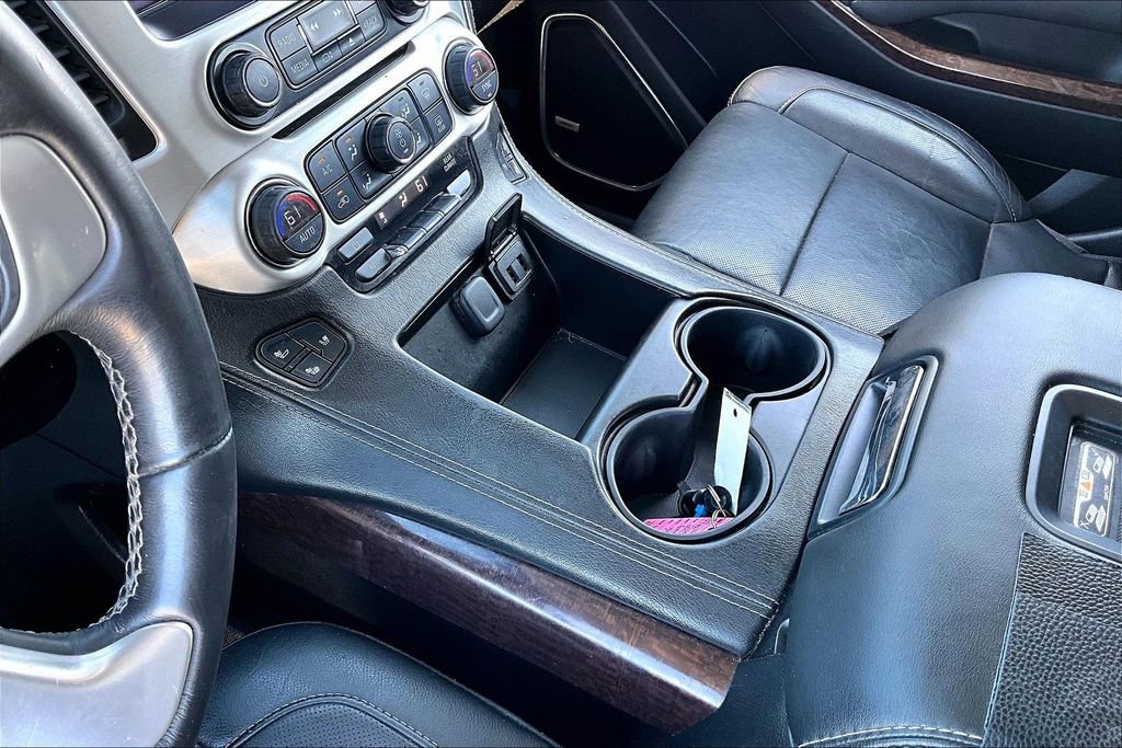 Used 2017 GMC Yukon SLT image 17