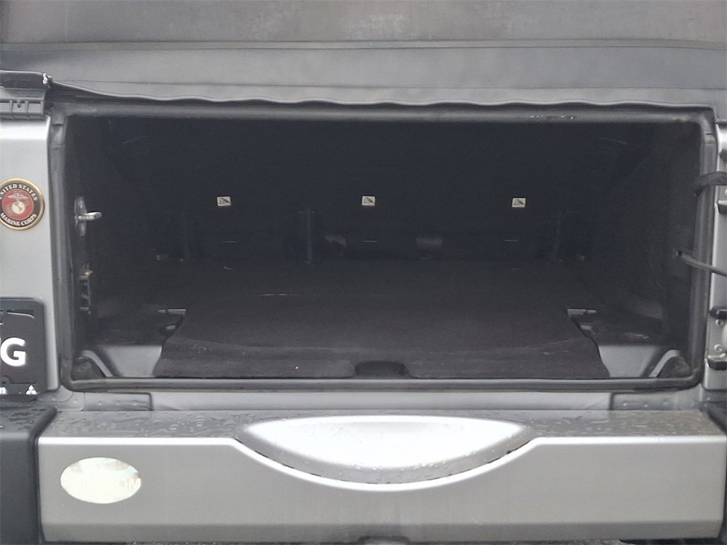 Used 2017 Jeep Wrangler Unlimited Sahara w/ Connectivity Group image 31