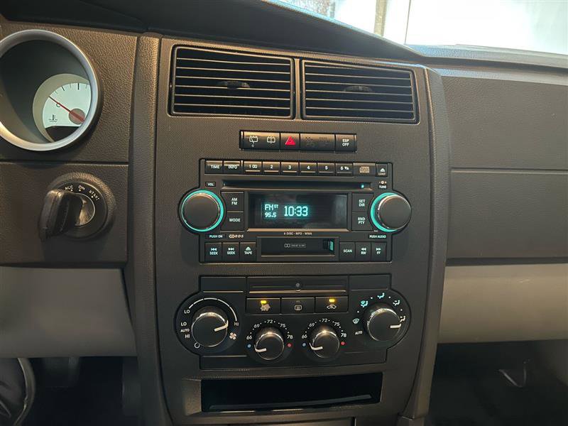 Used 2005 Dodge Magnum R/T w/ Convenience Group II image 14