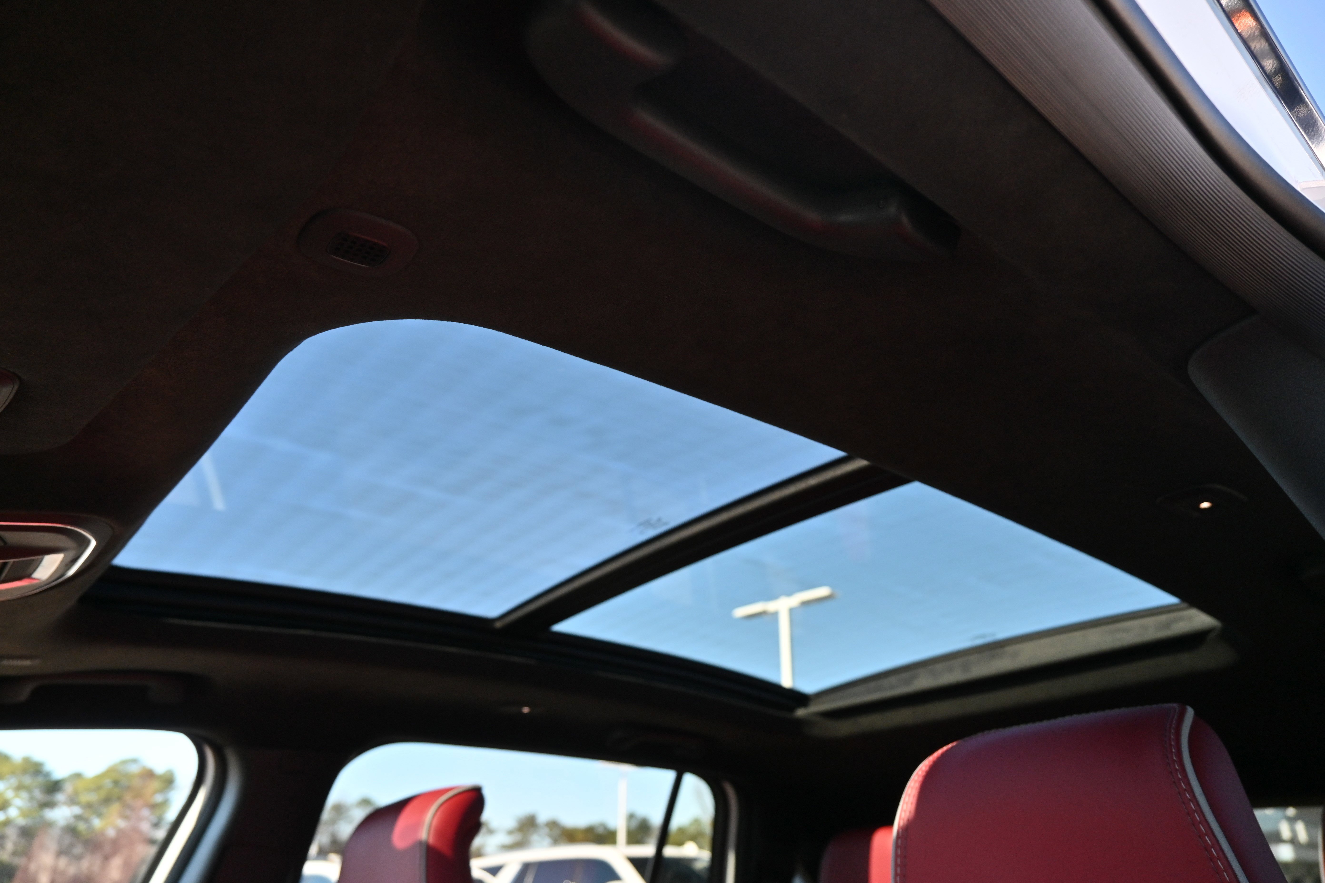 Used 2024 Jeep Wagoneer Launch Edition image 5