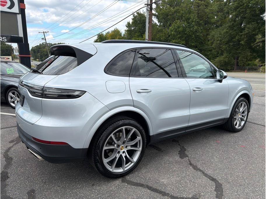 Used 2019 Porsche Cayenne S AWD/4WD image 6
