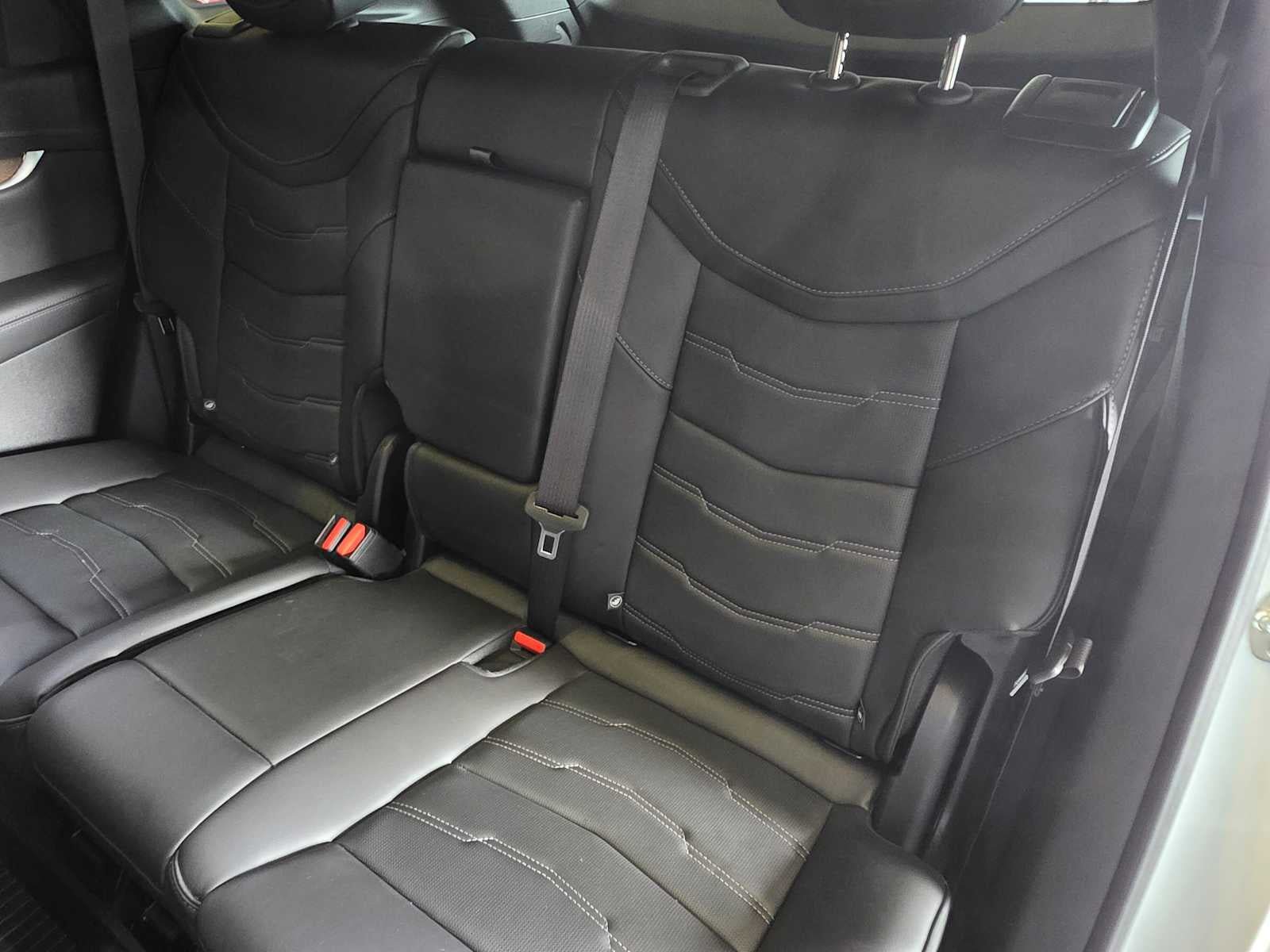 Used 2024 Cadillac XT5 Sportv w/ Platinum Package AWD/4WD image 17