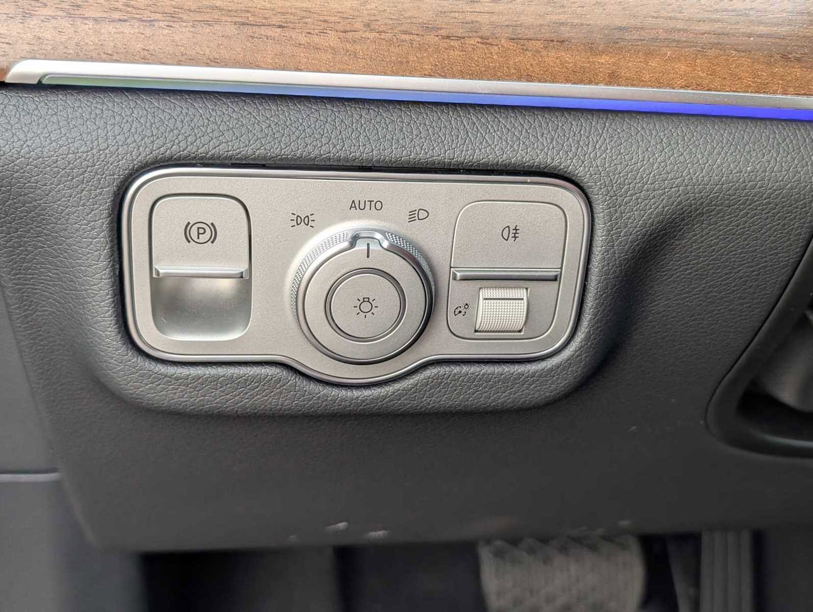 Certified 2025 Mercedes-Benz GLE 450 4MATIC image 14