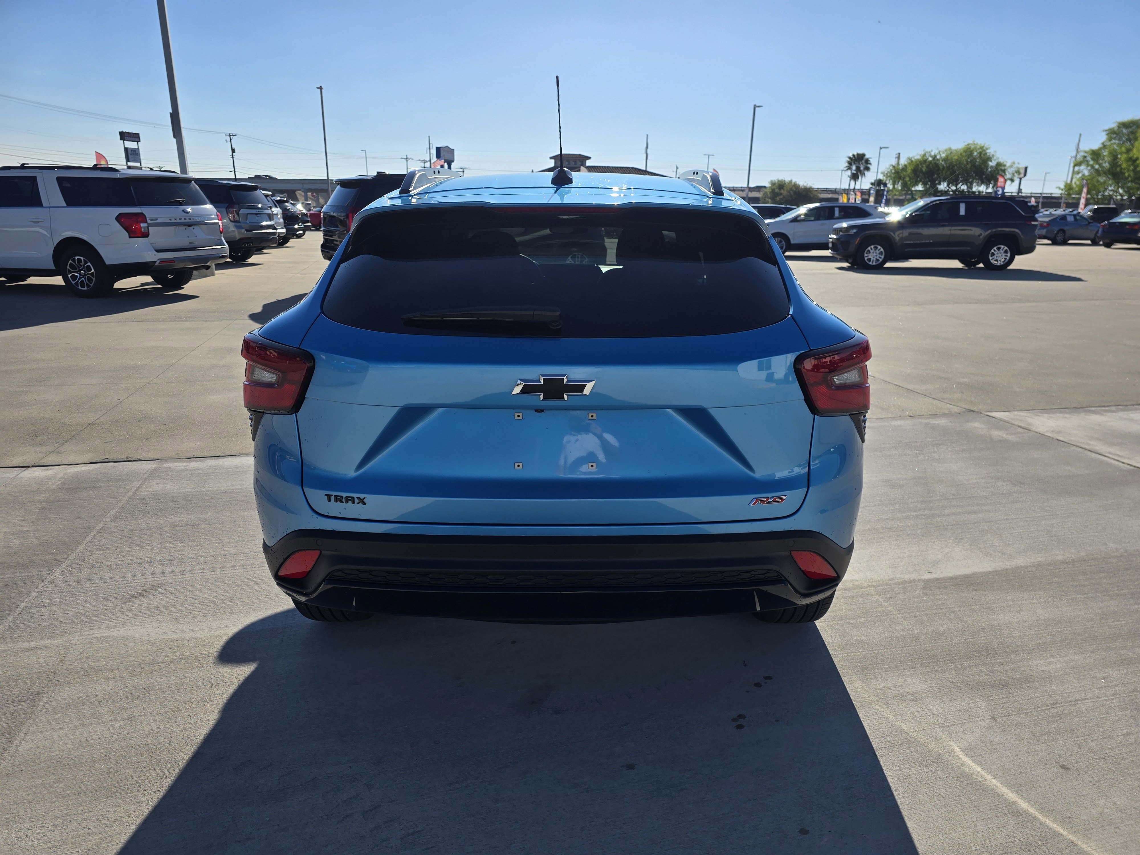 Used 2025 Chevrolet Trax RS w/ Driver Confidence Package image 4