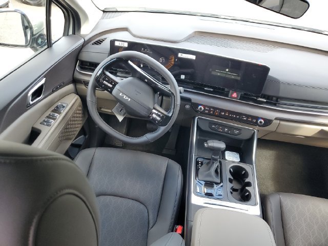 New 2027 Kia Carnival EX FWD image 7