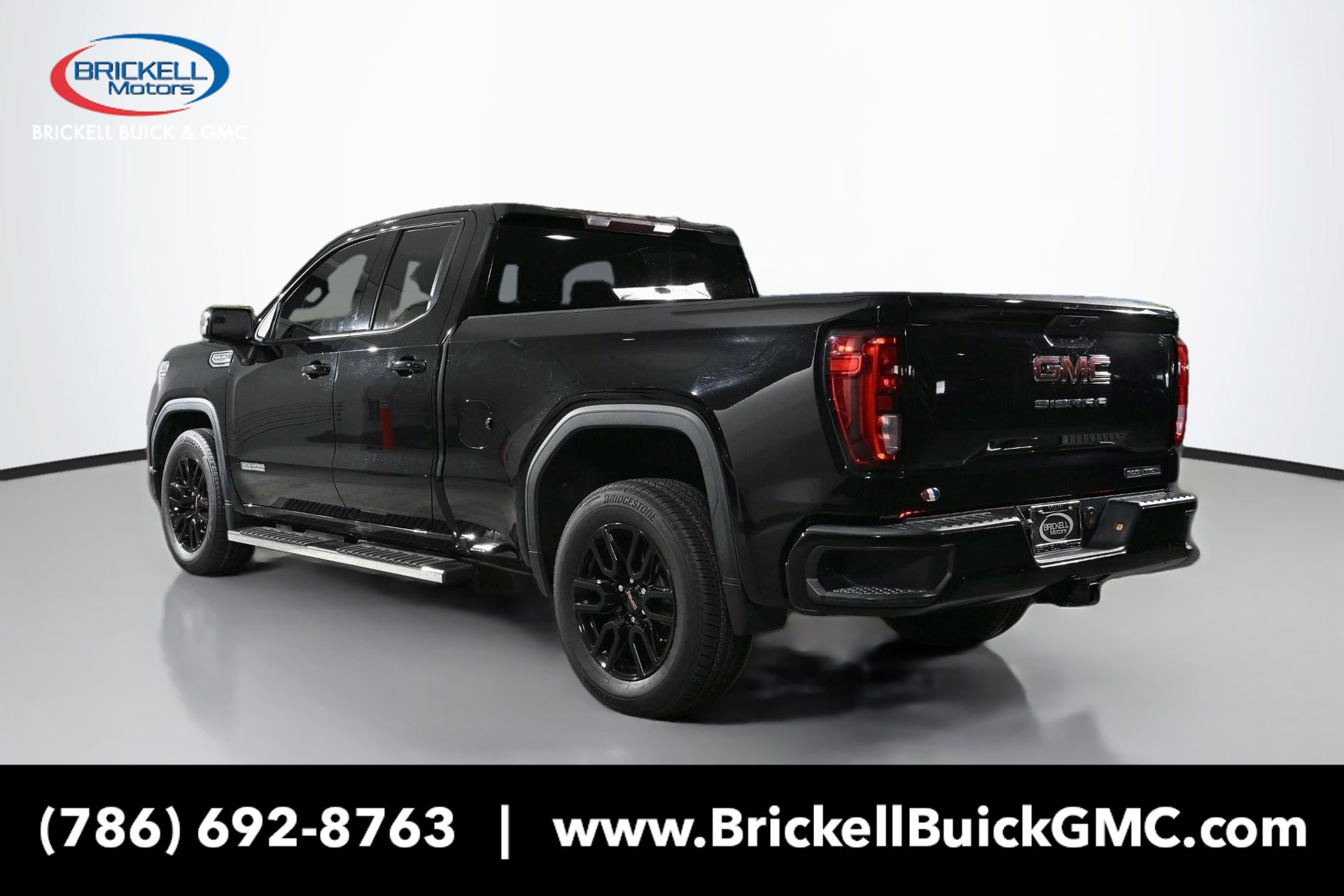 Used 2021 GMC Sierra 1500 Elevation RWD image 3