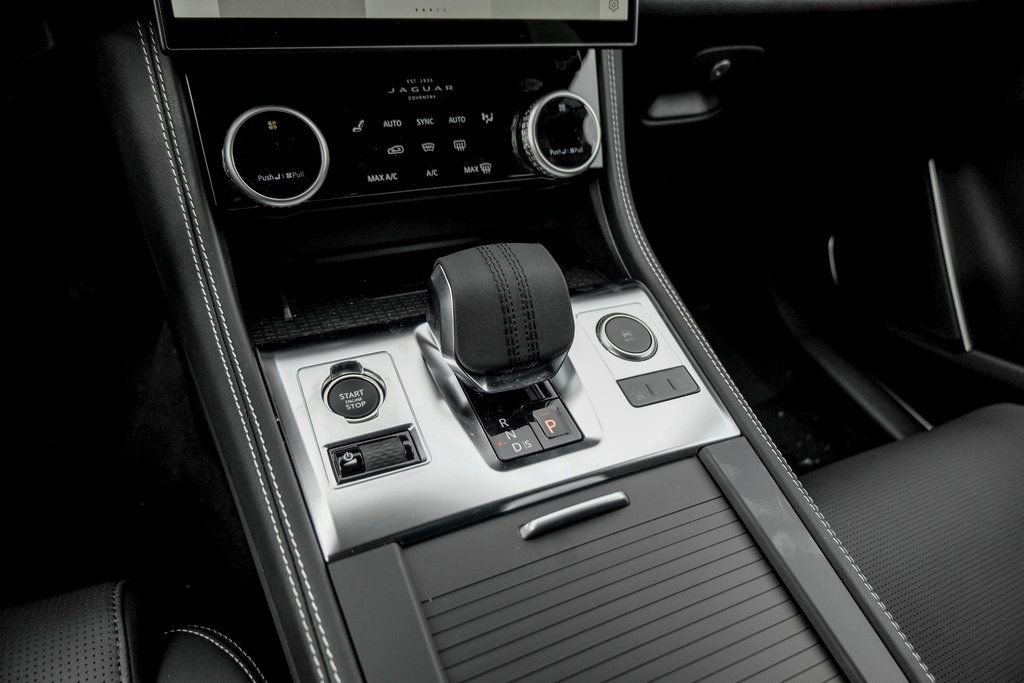 New 2026 Jaguar F-PACE R-Dynamic S image 15