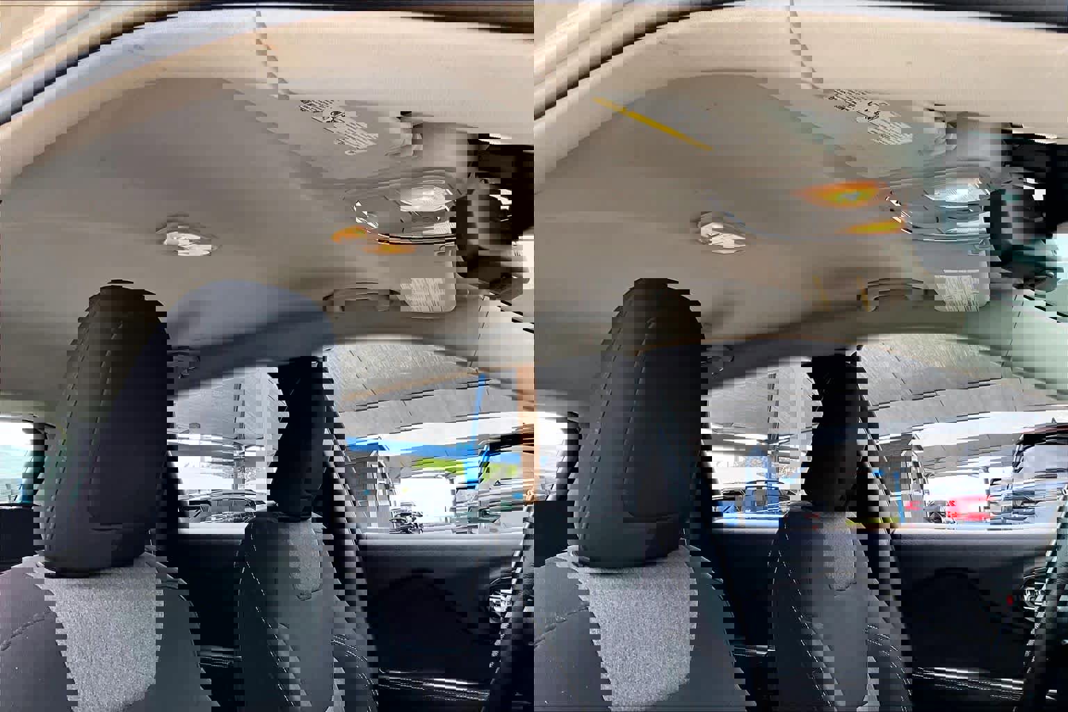 Used 2015 Jeep Cherokee Sport image 14