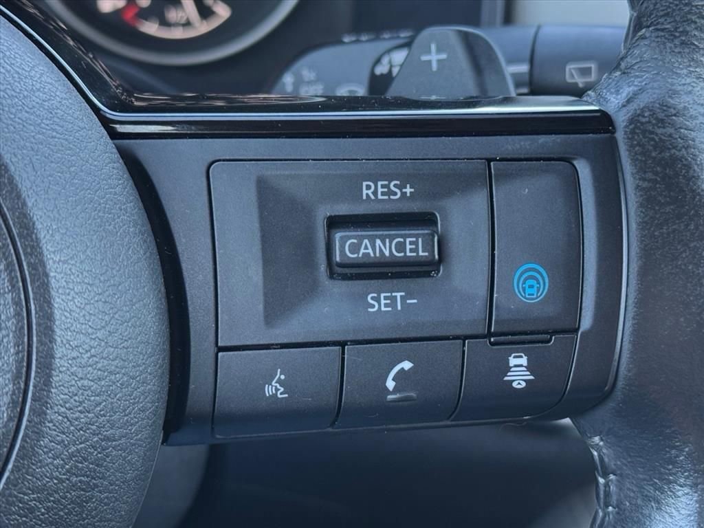 Used 2023 Nissan Rogue SL w/ SL Premium Package image 20