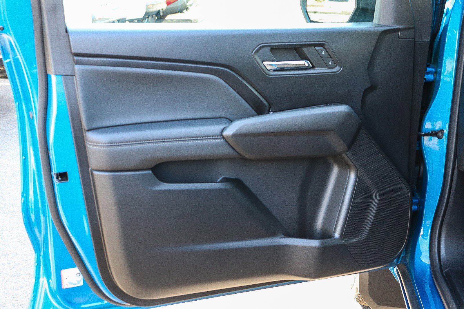 Used 2023 Chevrolet Colorado LT w/ LT Convenience Package II image 15