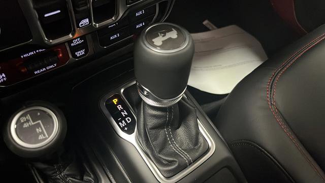 New 2026 Jeep Wrangler Unlimited Rubicon w/ Steel Bumper Group image 19