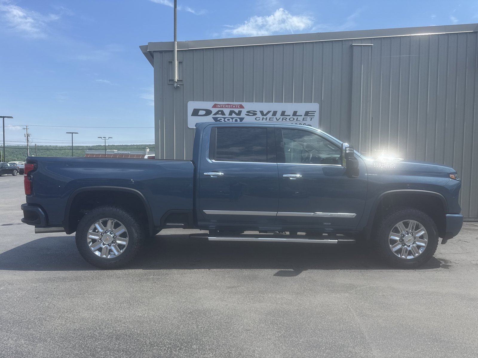 New 2026 Chevrolet Silverado 2500 High Country w/ Technology Package AWD/4WD image 2