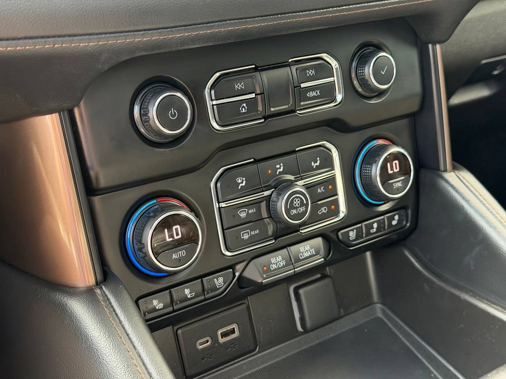 Used 2021 Chevrolet Suburban High Country AWD/4WD image 14