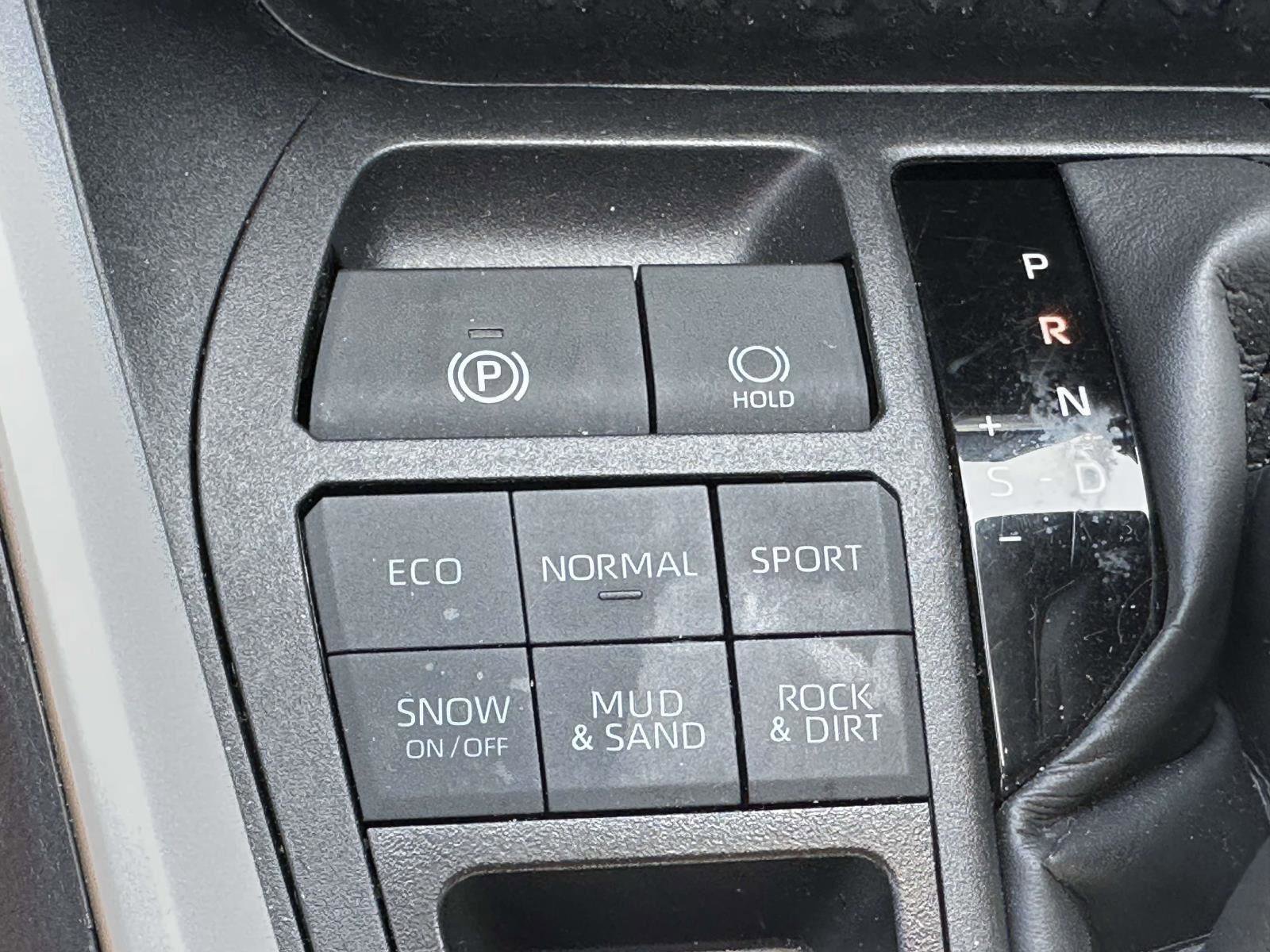 Certified 2025 Toyota RAV4 XLE AWD/4WD image 26