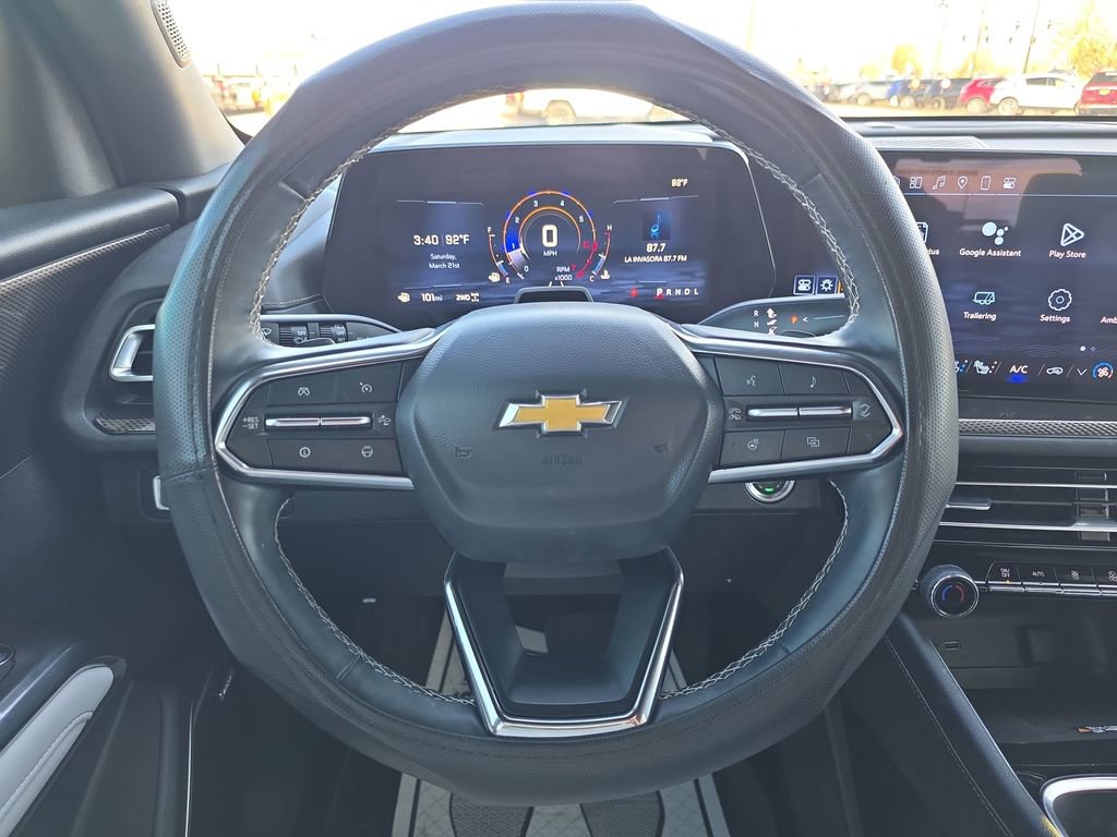 Used 2025 Chevrolet Traverse High Country image 14