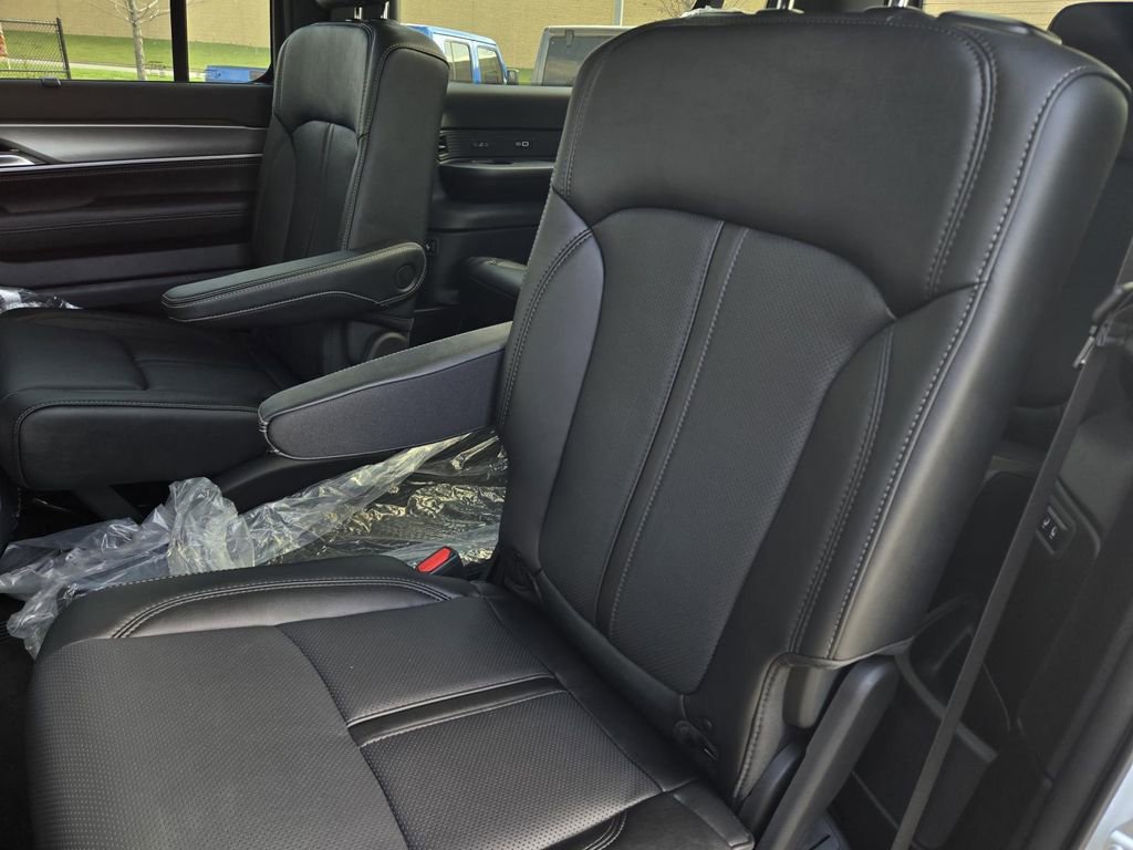 New 2026 Jeep Grand Wagoneer L Limited image 15