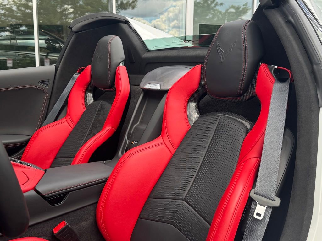 Used 2023 Chevrolet Corvette Stingray w/ Z51 Performance Package image 33