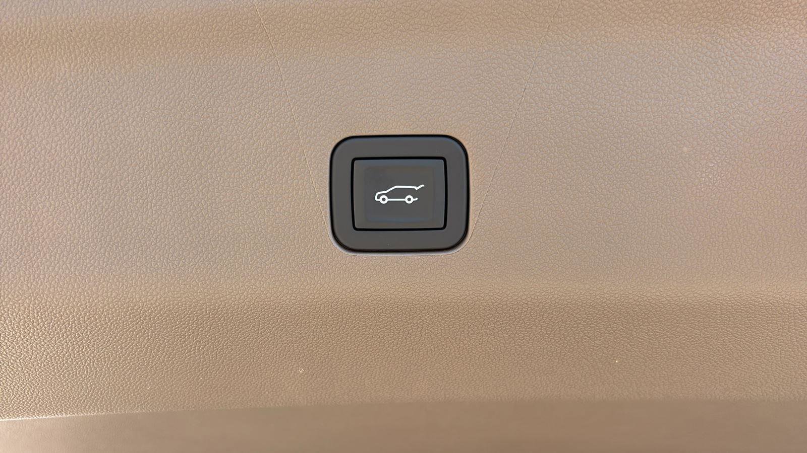 New 2026 GMC Yukon Denali w/ Advanced Technology Package image 19