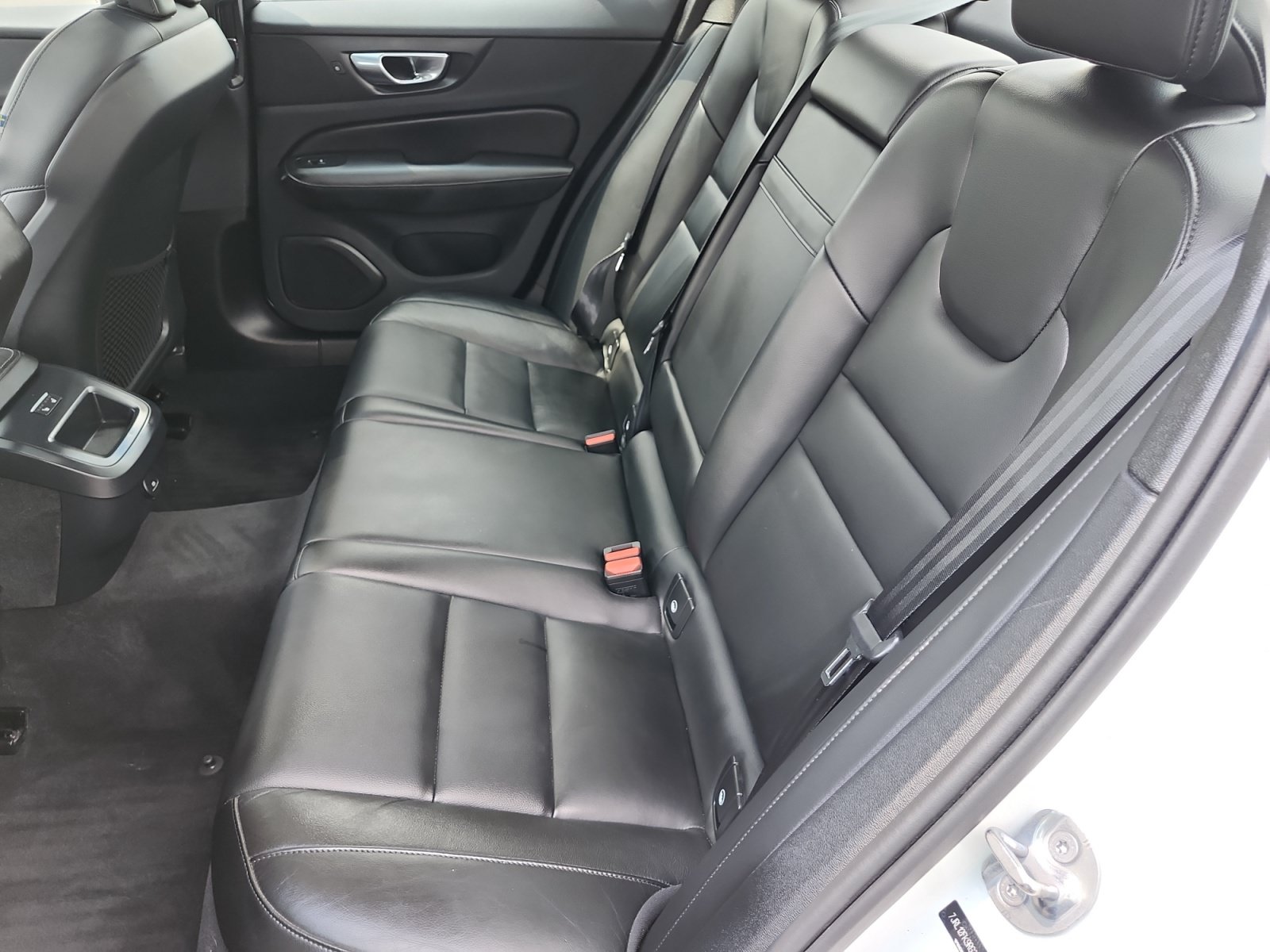 Used 2024 Volvo S60 B5 Core FWD image 13