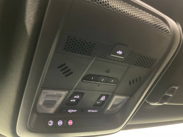 Used 2023 Cadillac XT5 Sportv w/ Technology Package AWD/4WD image 15