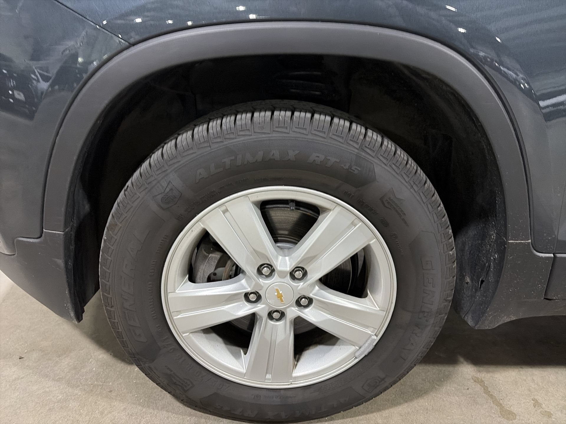 Used 2021 Chevrolet Trax LT AWD/4WD image 33