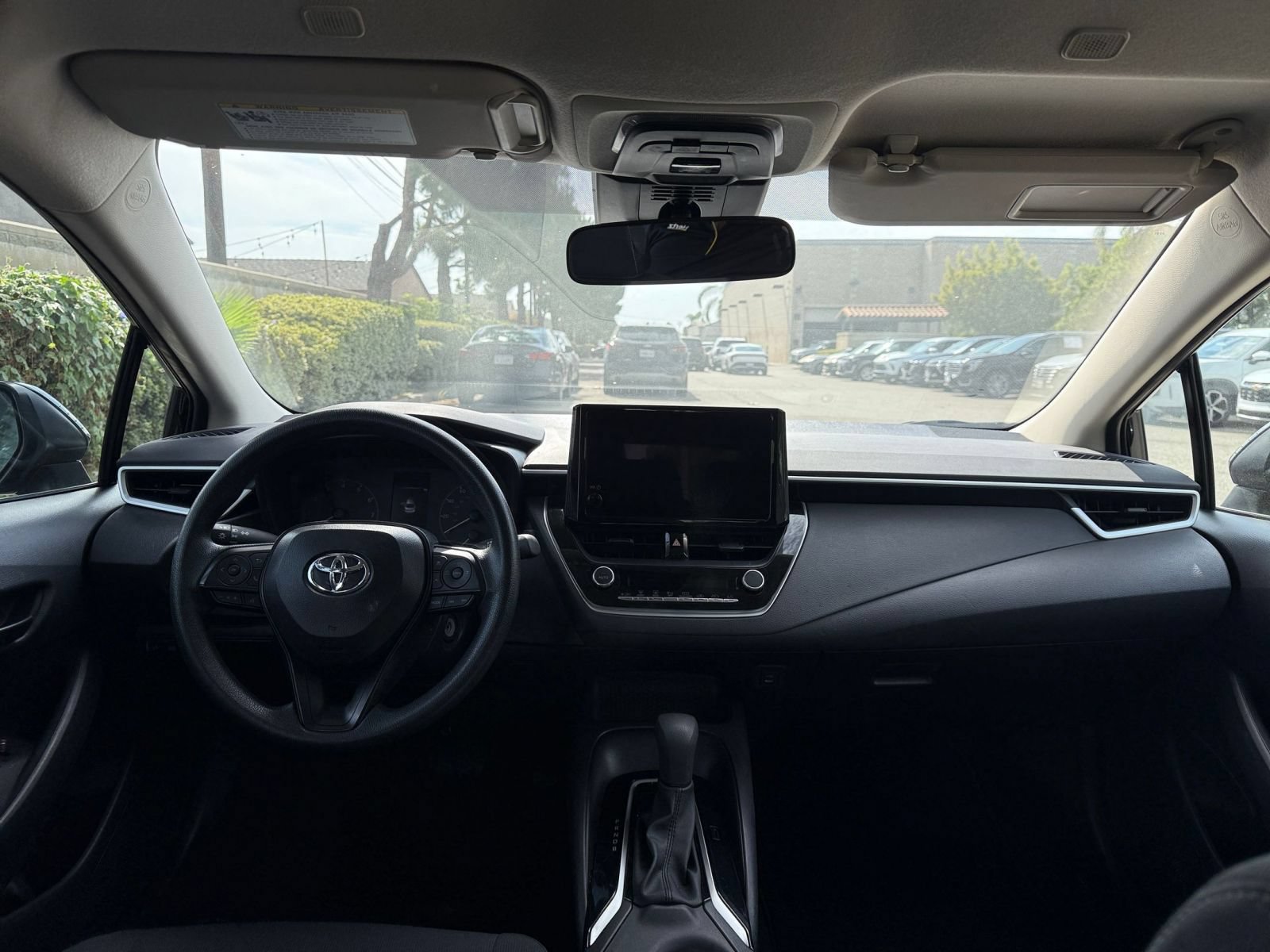 Used 2025 Toyota Corolla LE FWD image 29
