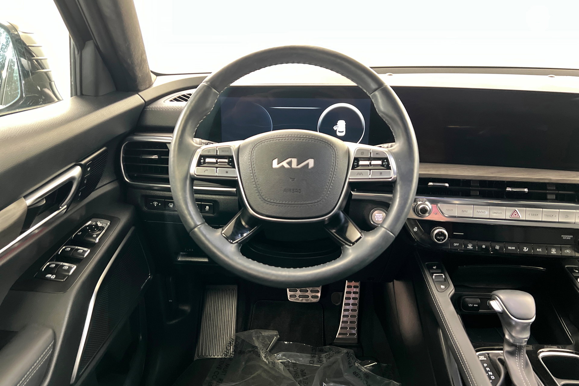 Used 2025 Kia Telluride SX Prestige X-Line image 13