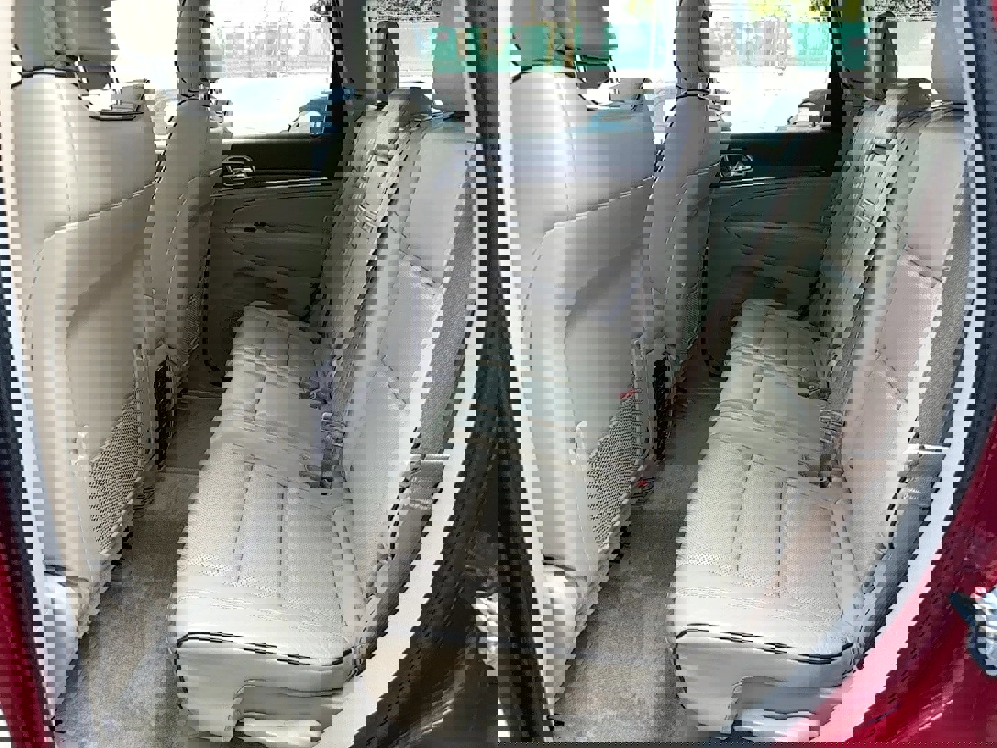 Used 2015 Jeep Grand Cherokee Overland w/ Advanced Technology Group image 21