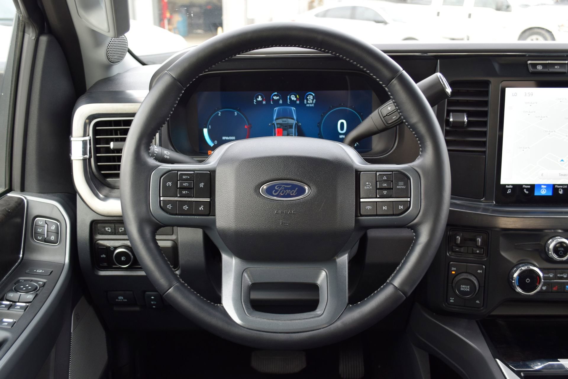 Used 2024 Ford F250 Lariat w/ Black Appearance Package image 8