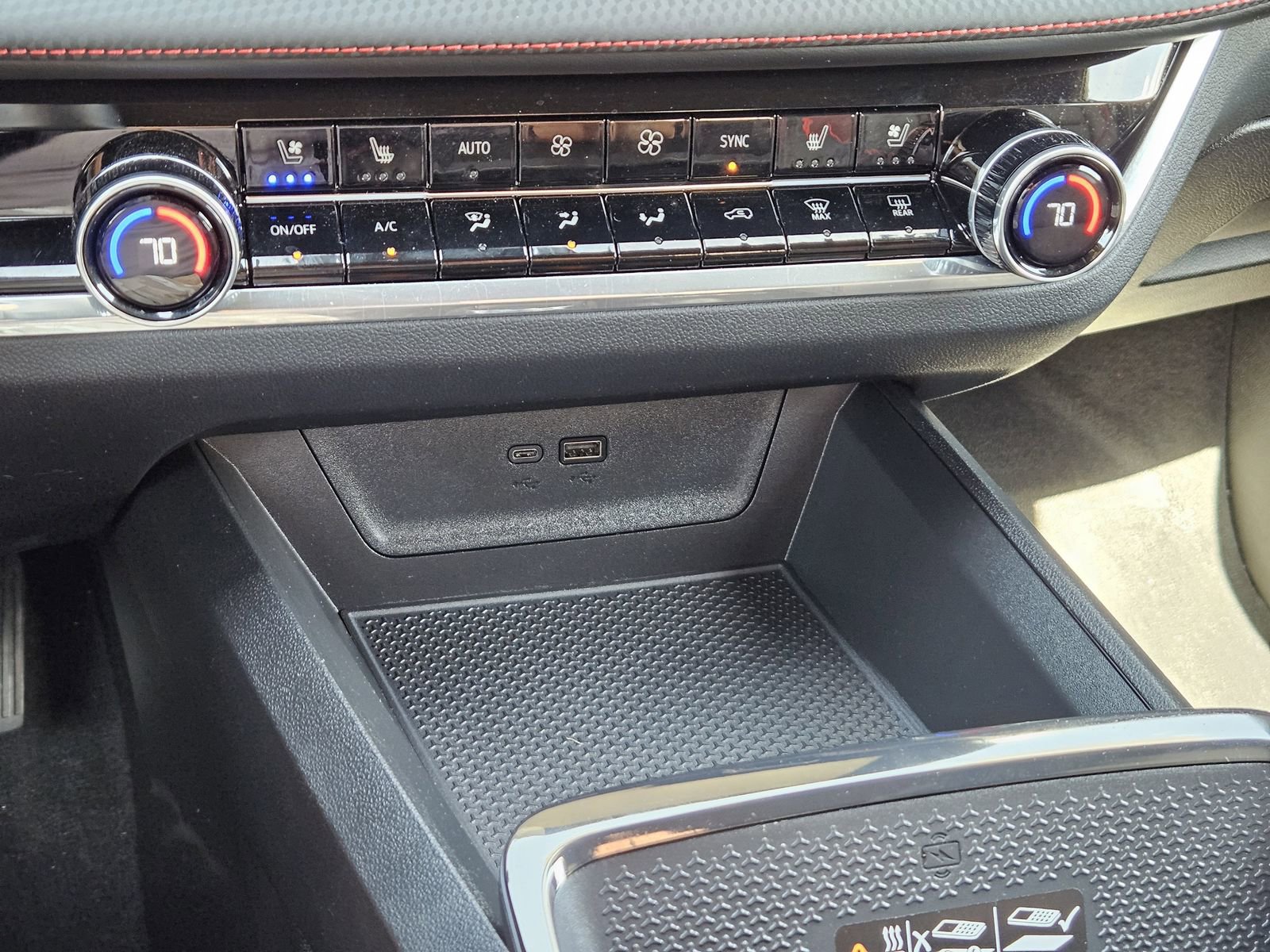 Certified 2025 Chevrolet Equinox RS w/ Safety and Technology Package FWD image 23