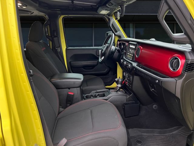 Used 2023 Jeep Wrangler Unlimited Rubicon w/ Cold Weather Group AWD/4WD image 15