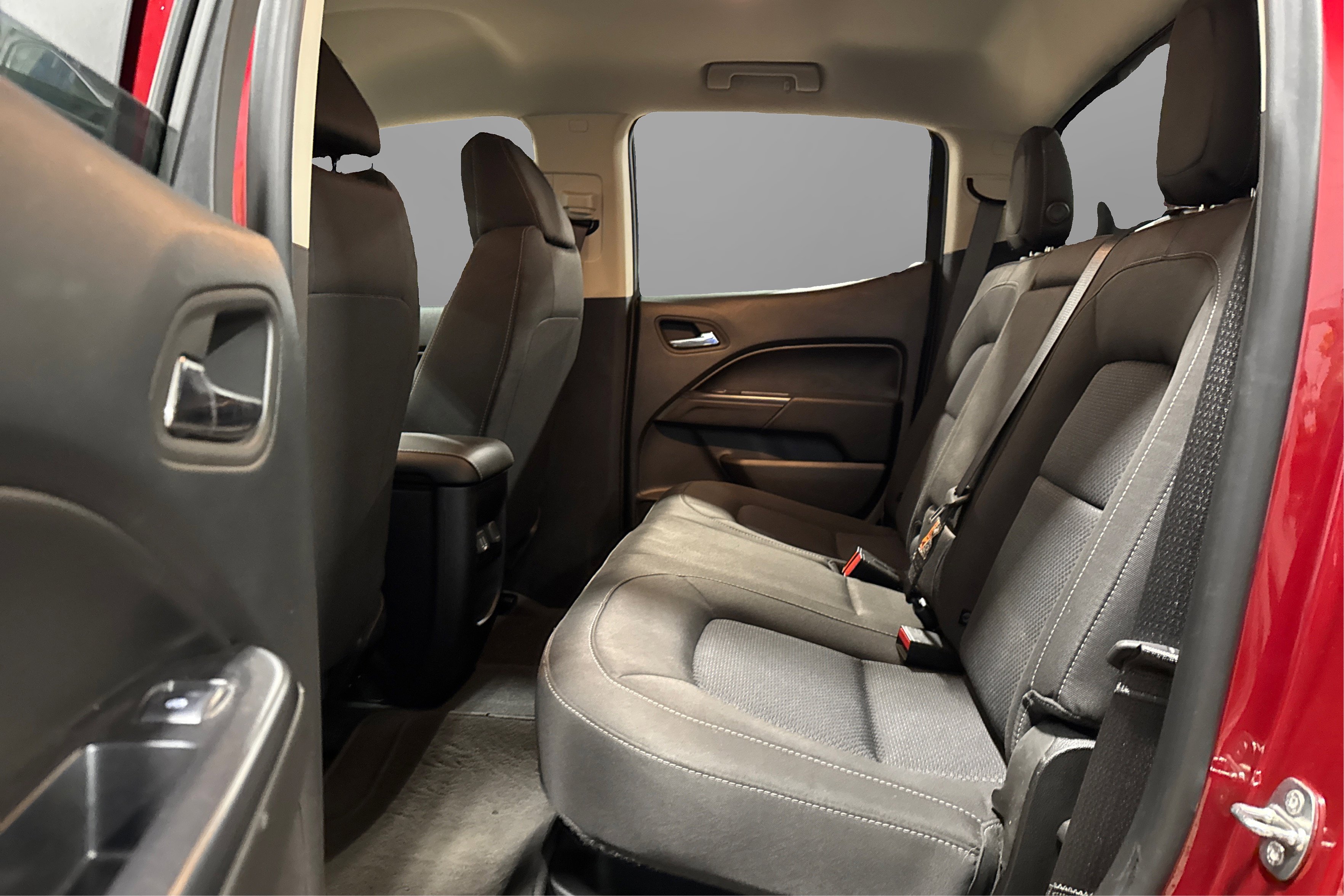 Used 2019 Chevrolet Colorado LT w/ LT Convenience Package image 32