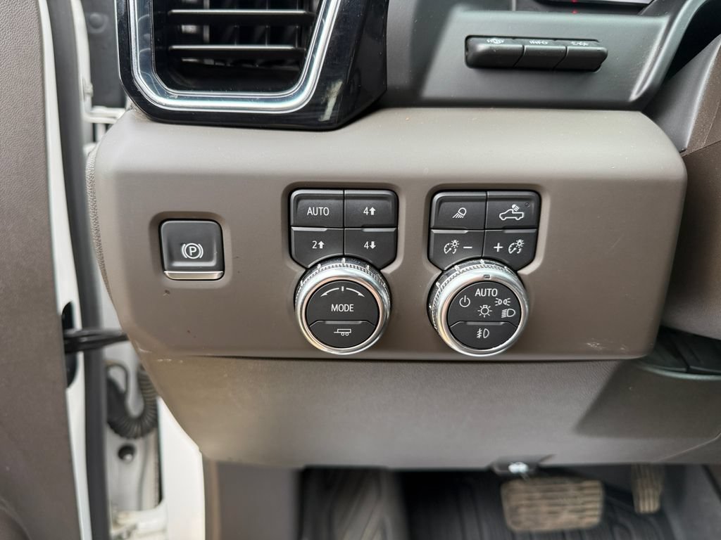 Used 2025 GMC Sierra 1500 Denali w/ Denali Reserve Package AWD/4WD image 19