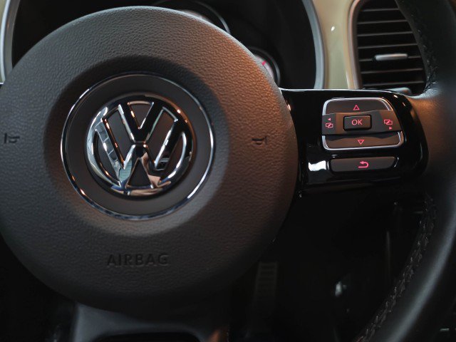 Used 2019 Volkswagen Beetle 2.0T Final Edition SEL FWD image 20