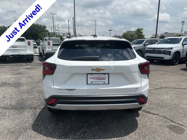 New 2026 Chevrolet Trax LT FWD image 4