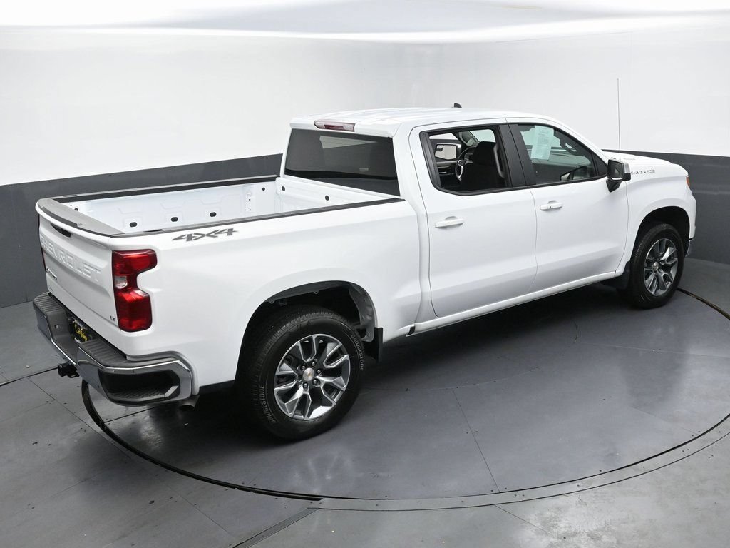 Used 2025 Chevrolet Silverado 1500 LT AWD/4WD image 43