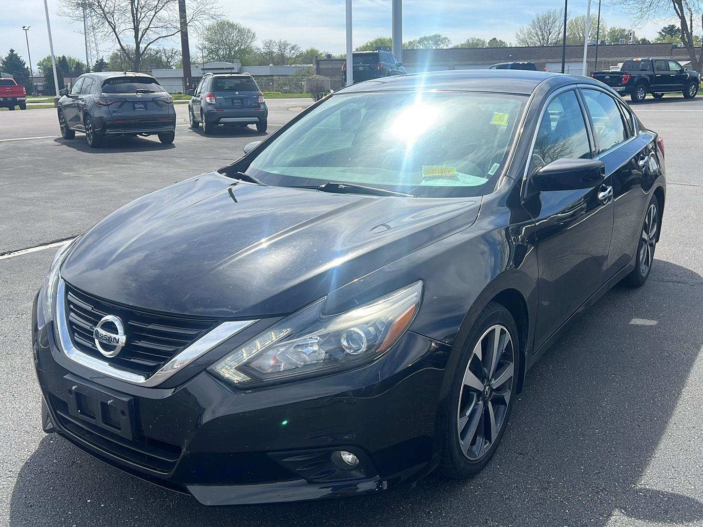 Used 2016 Nissan Altima 3.5 SR FWD image 11