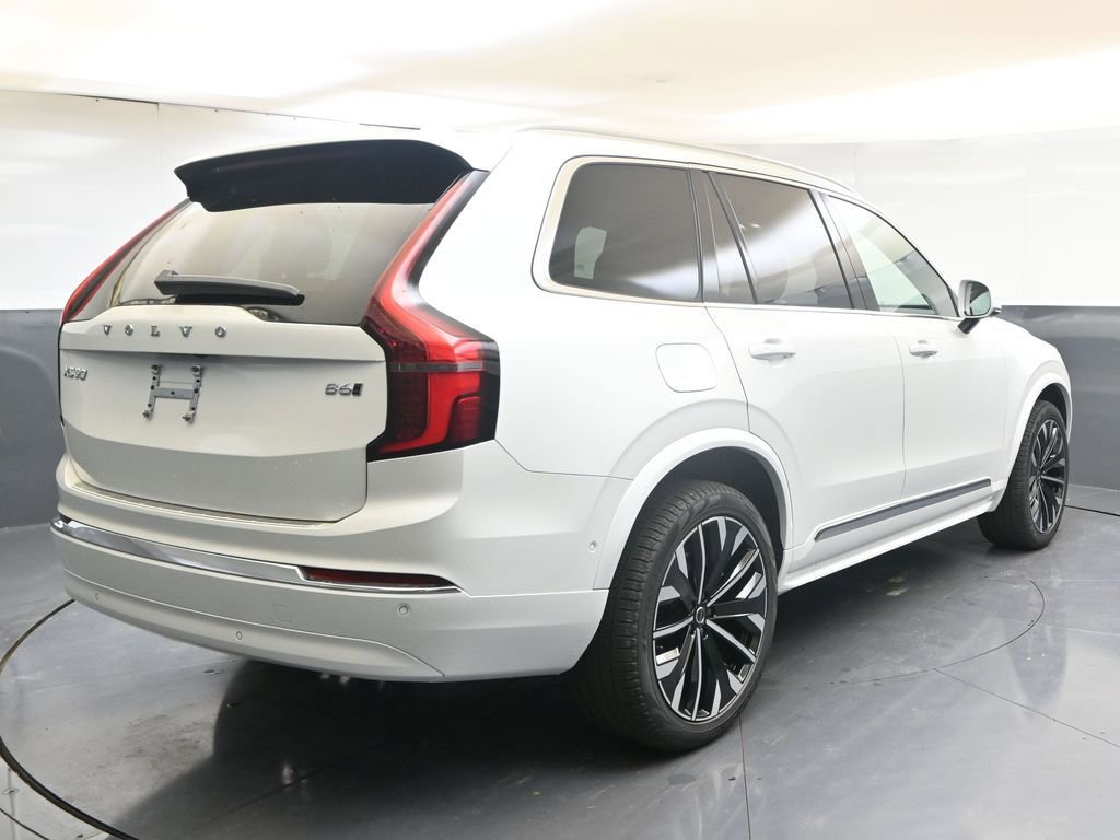 New 2026 Volvo XC90 B6 Plus w/ Protection Package Premier image 5