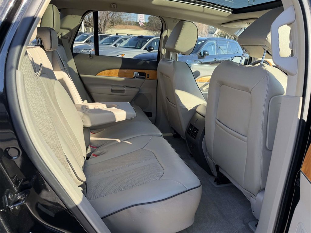 Used 2015 Lincoln MKX AWD w/ Equipment Group 102A image 13