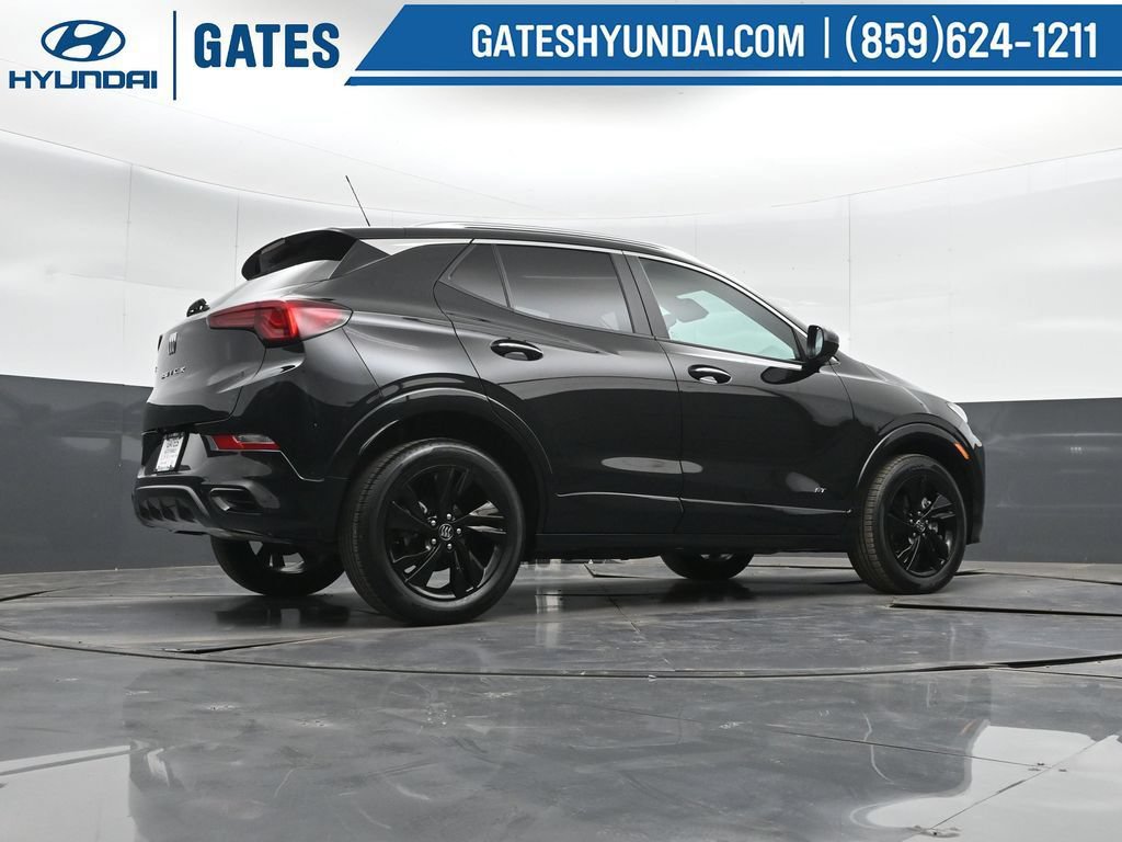 Used 2025 Buick Encore GX Sport Touring FWD image 33