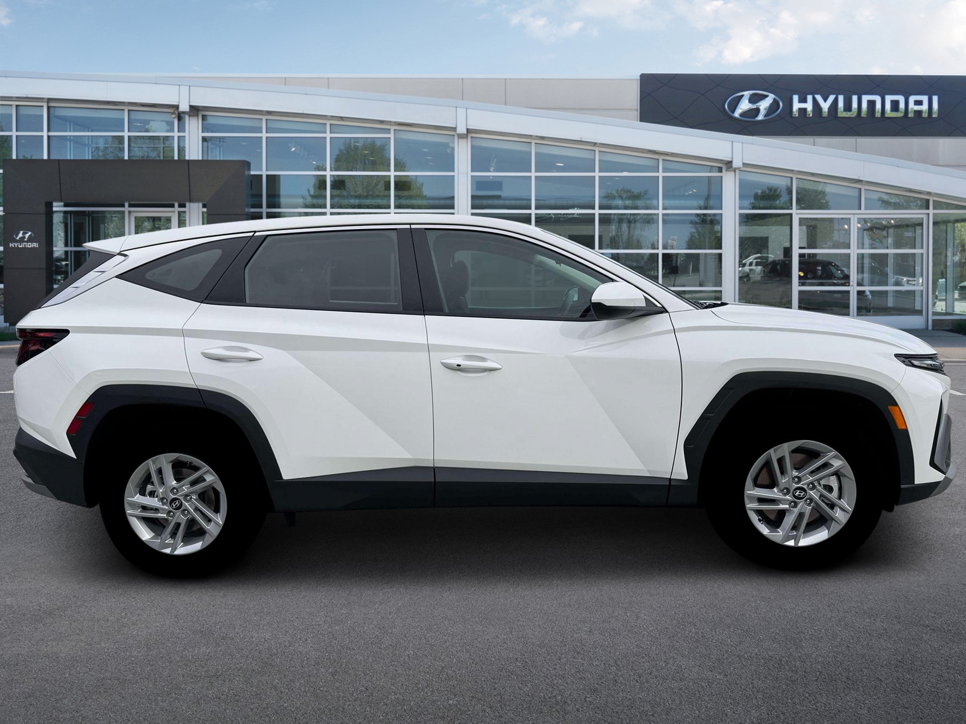 Certified 2026 Hyundai Tucson SE AWD/4WD image 9