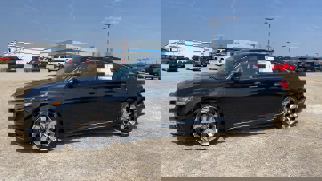 Used 2018 Honda Accord Touring image 5