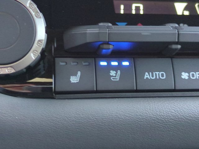 Used 2026 Toyota Sequoia Capstone AWD/4WD image 21
