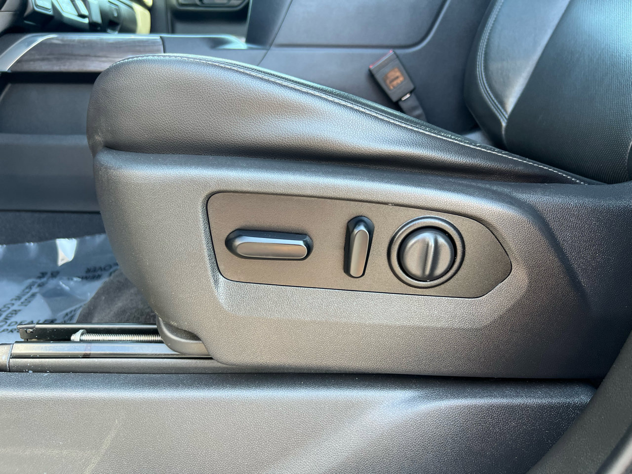 Used 2020 Chevrolet Silverado 1500 LTZ w/ LTZ Texas Edition image 59