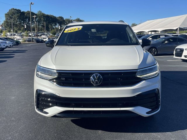 Certified 2023 Volkswagen Tiguan SE R-Line FWD image 2