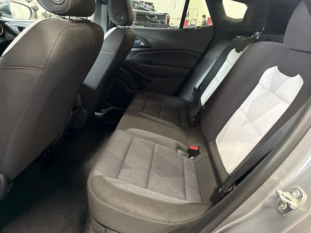 Used 2024 Chevrolet Trax RS w/ Driver Confidence Package FWD image 13
