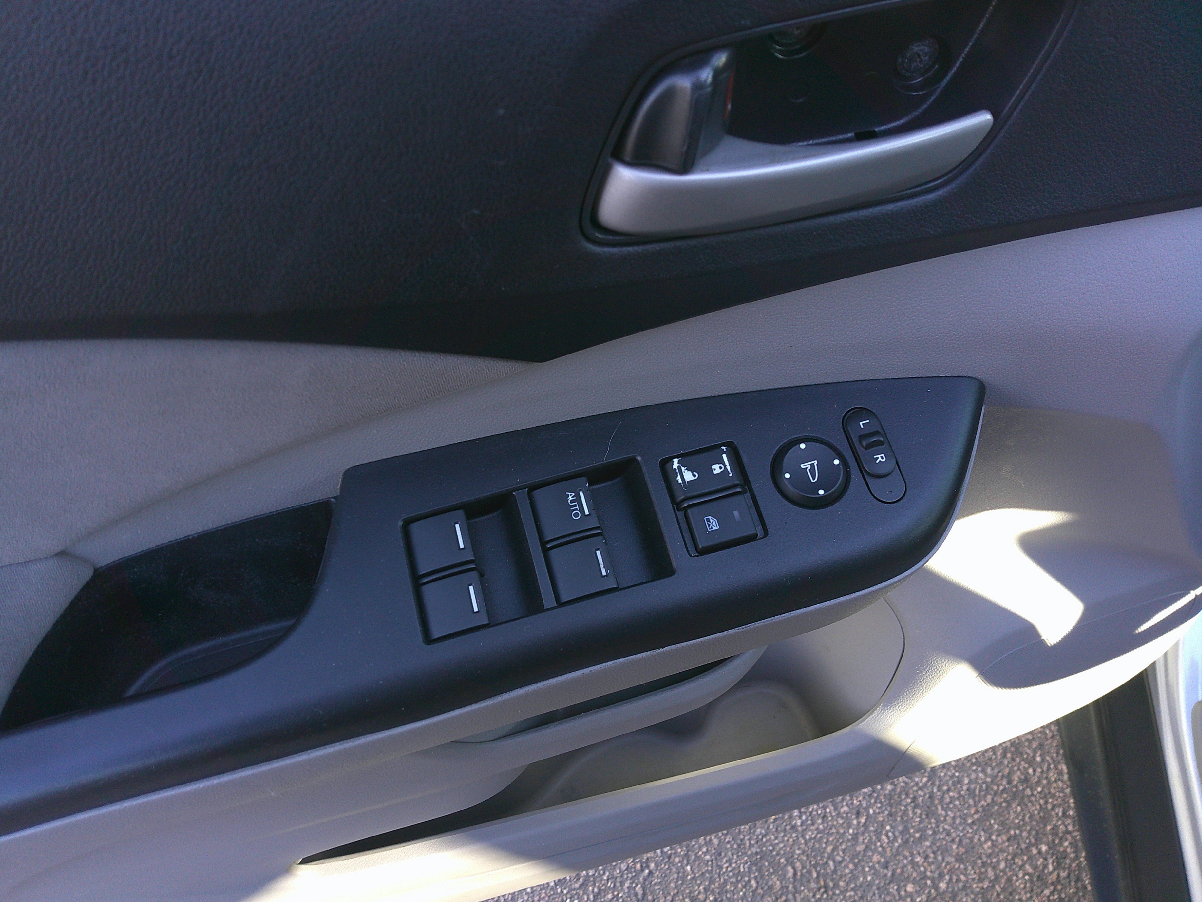 Used 2014 Honda CR-V EX image 18