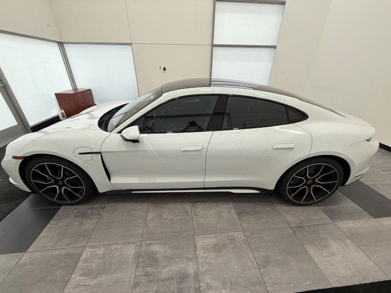 New 2025 Porsche Taycan image 2