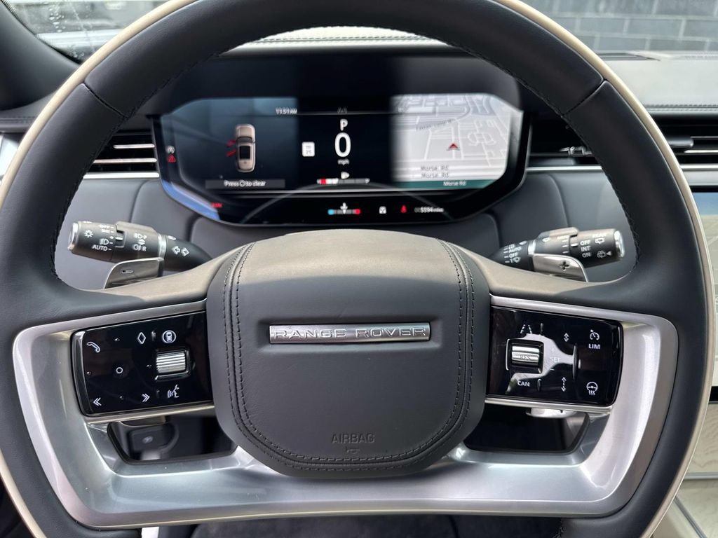 Certified 2024 Land Rover Range Rover SV AWD/4WD image 30