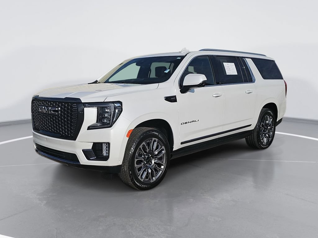 Certified 2023 GMC Yukon XL Denali Ultimate w/ LPO, Floor Liner Package AWD/4WD image 9